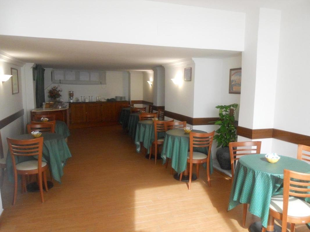 Hotel Traghetto Civitavecchia Exteriér fotografie