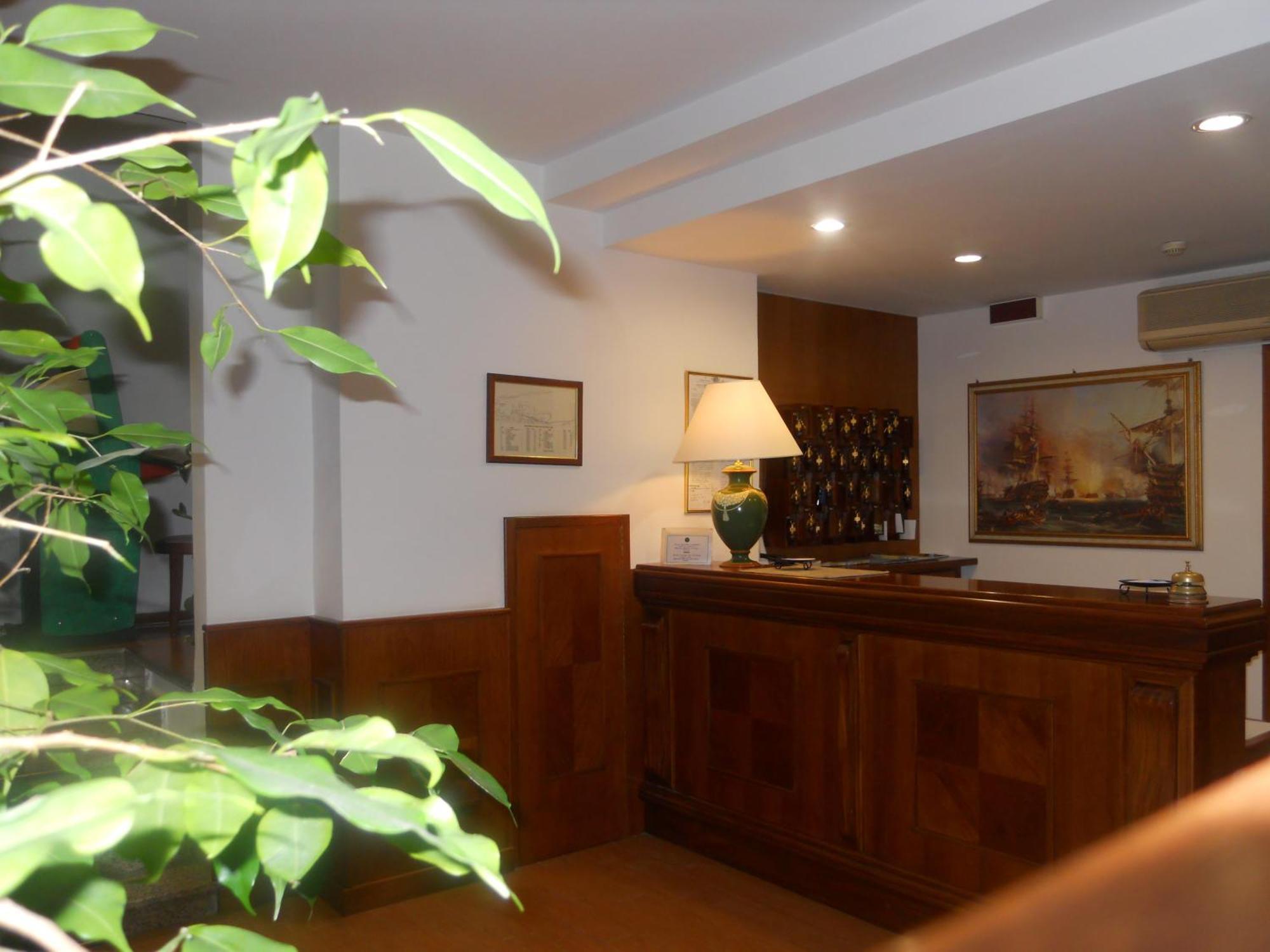 Hotel Traghetto Civitavecchia Exteriér fotografie